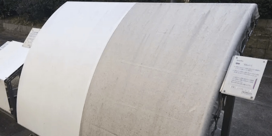 Photocatalytic self-cleaning concrete